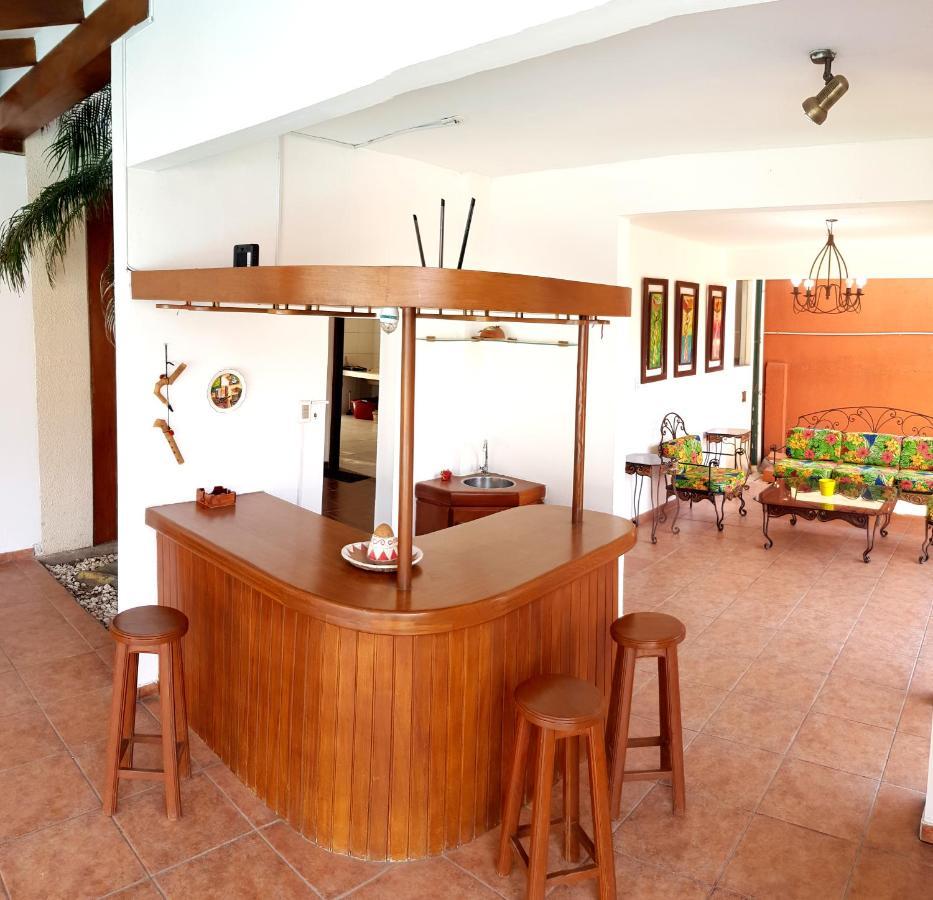 Lili'S Hostel Santa Cruz de La Sierra Extérieur photo