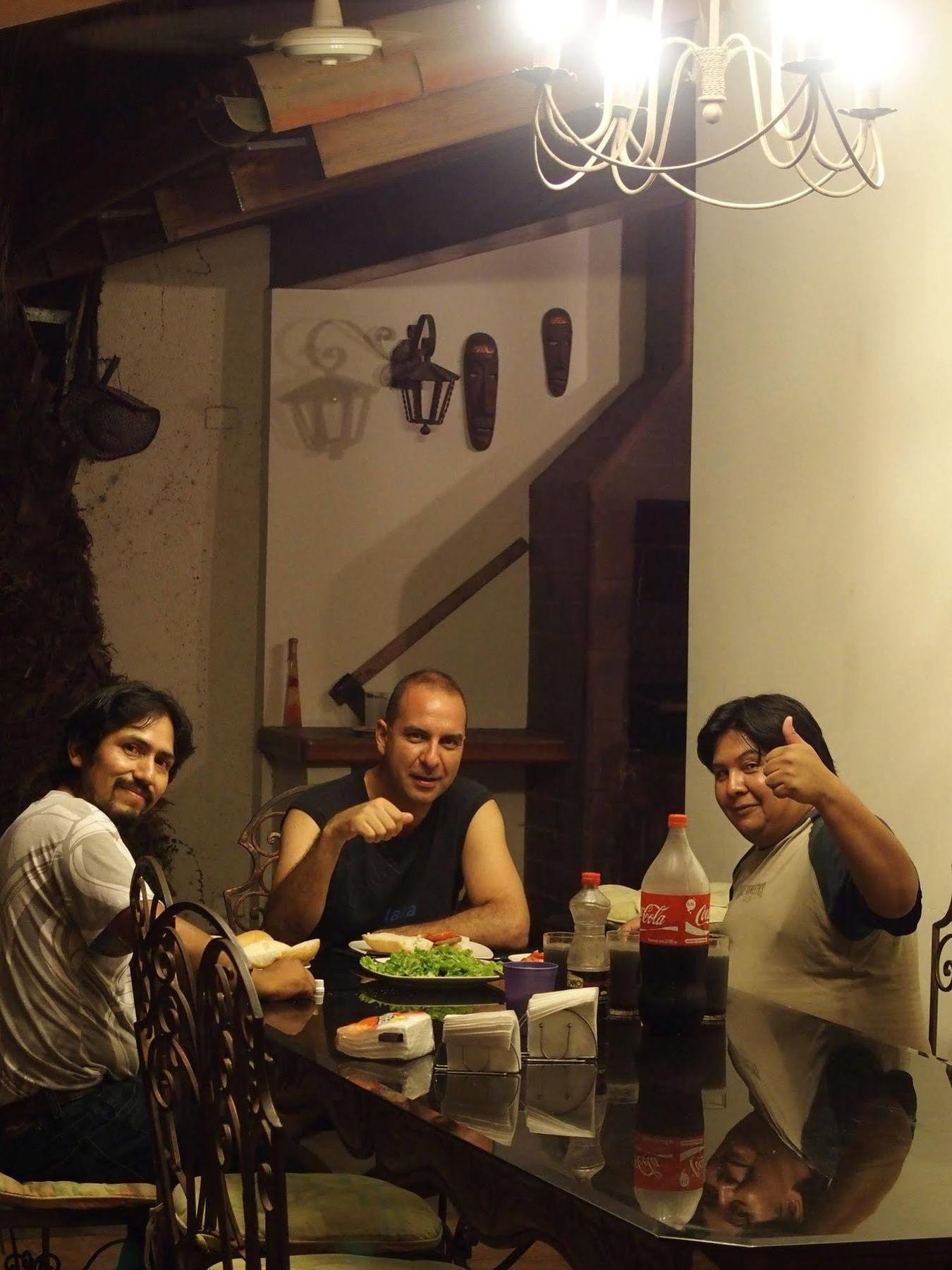 Lili'S Hostel Santa Cruz de La Sierra Extérieur photo