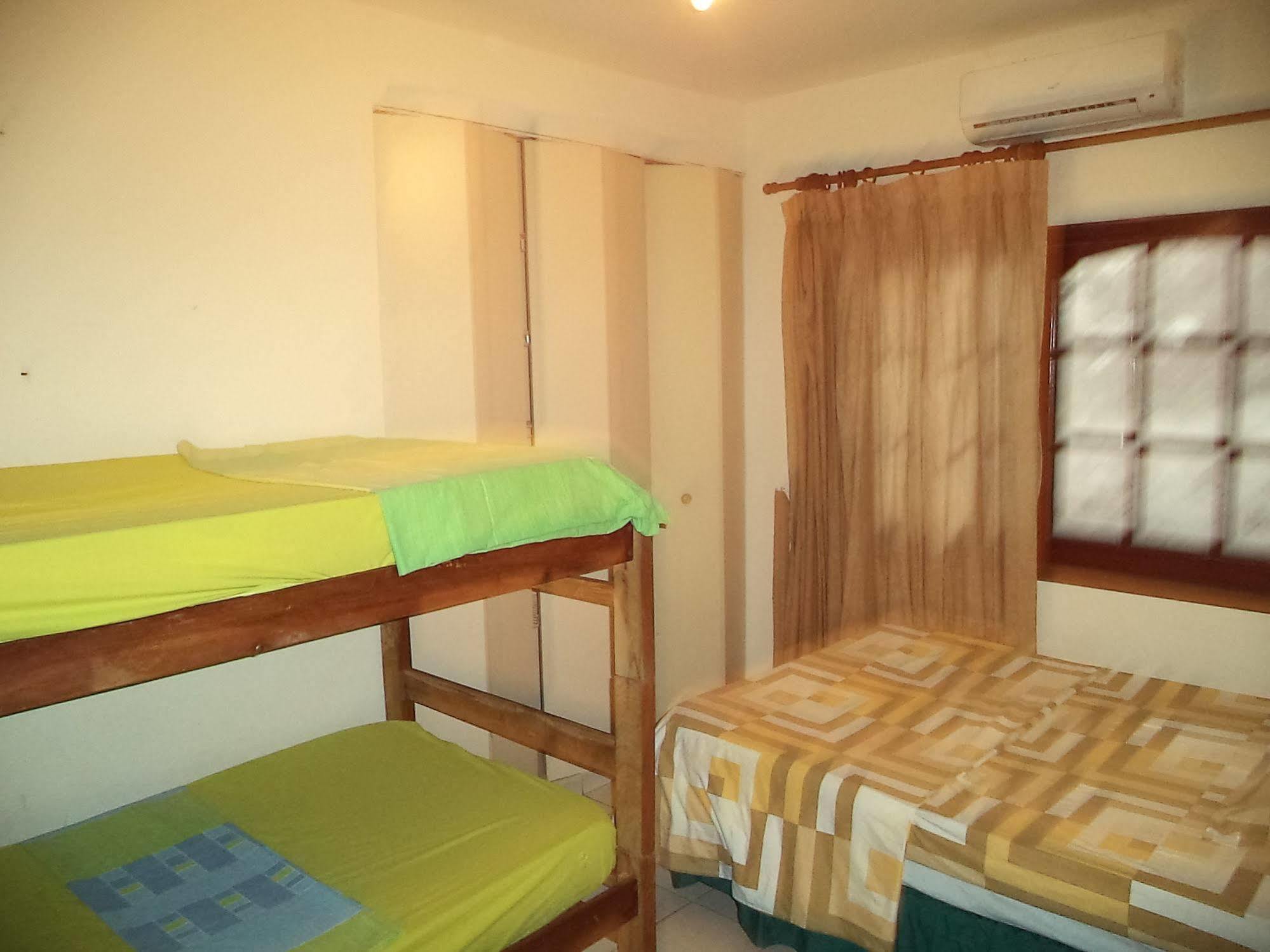 Lili'S Hostel Santa Cruz de La Sierra Extérieur photo